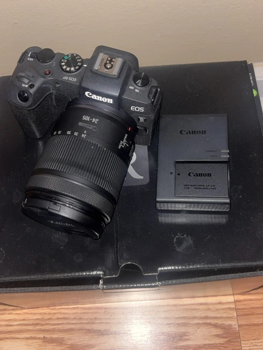 Canon EOS RP Mirrorless Camera with RF 24-105mm Kit Lens - Black